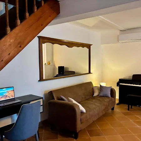 Maison Chaleureuse Dans Un Espace Ressourcant Сasa de vacaciones